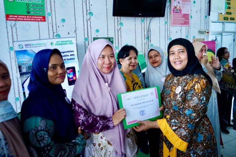 Ketua TP PKK Langkat Ny. Endang Kurniasih Ajak Perempuan Pematang Jaya Aktif Ikuti Tes IVA
