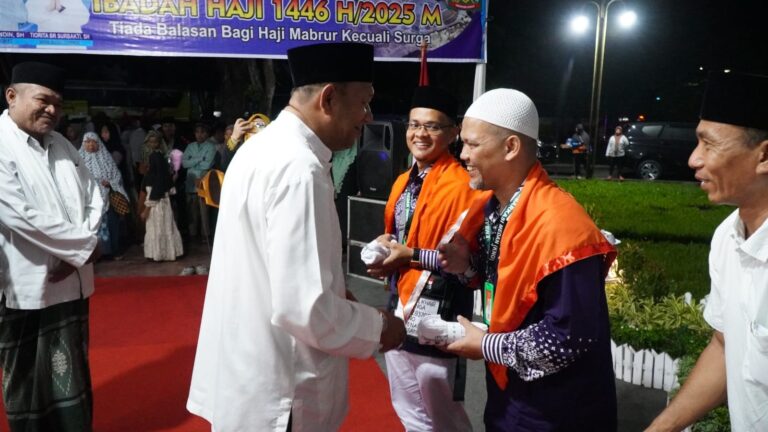 Bupati Langkat Syah Afandin Lepas 464 Jamaah Calon Haji, Titip Doa untuk Negeri Bertuah