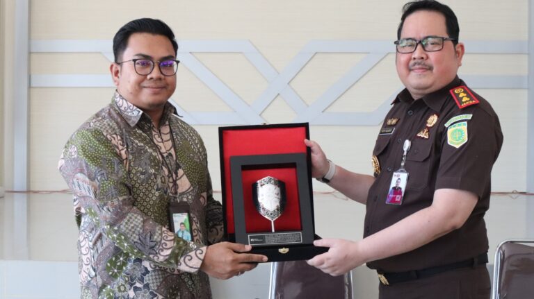 Tingkatkan Kepatuhan dan Perlindungan Pekerja, Kejari Gayo Lues dan BPJS Ketenagakerjaan Gelar Rapat Koordinasi Hukum