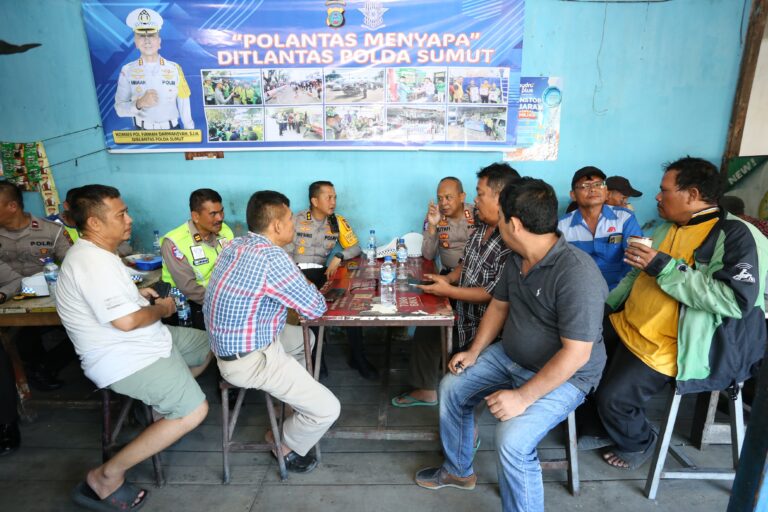Operasi Patuh Toba 2025: Polda Sumut Edukasi Keselamatan Berlalu Lintas di PT. PMH