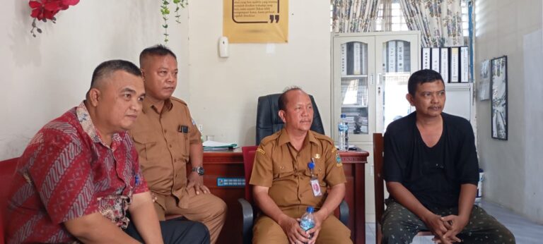 Bangunan Podium SMKN 1 Sibiru-biru Sumbangan Orang Tua Siswa