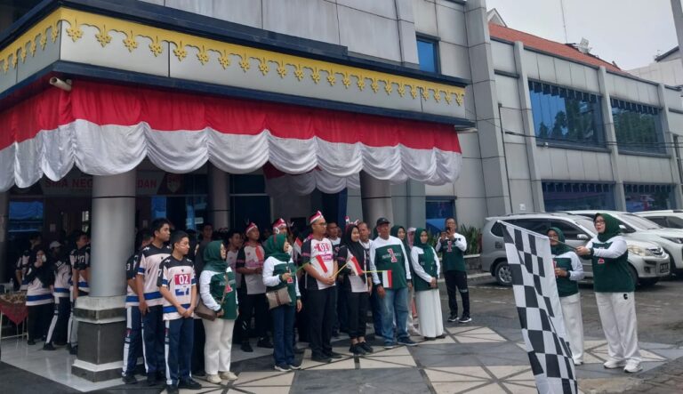 SMAN 1 Medan Gerak Jalan Sehat Meriahkan HUT Ke 80 RI