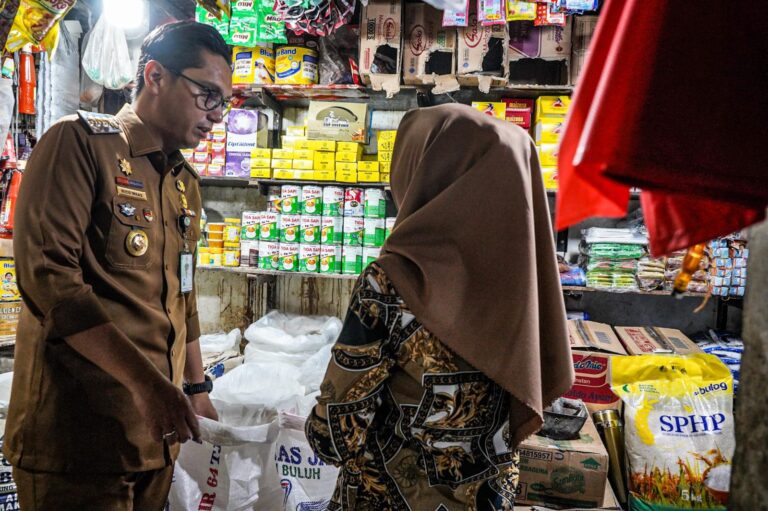 Wali Kota Tindaklanjuti Laporan Warga, Suplai Beras SPHP di Pasar Tradisional Kosong