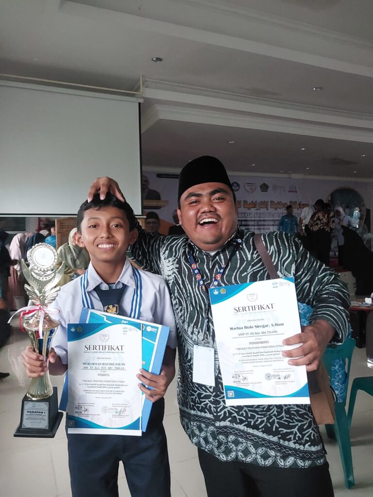 SMP IT dan MA Terpadu Abatha Sabet 2 Juara di Olimpiade Bahasa Arab