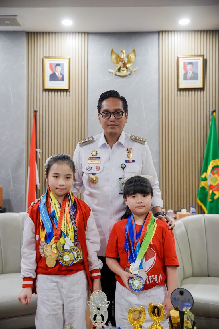 Rico Waas Bangga Prestasi Internasional  Diraih Geraldine dan Hayley