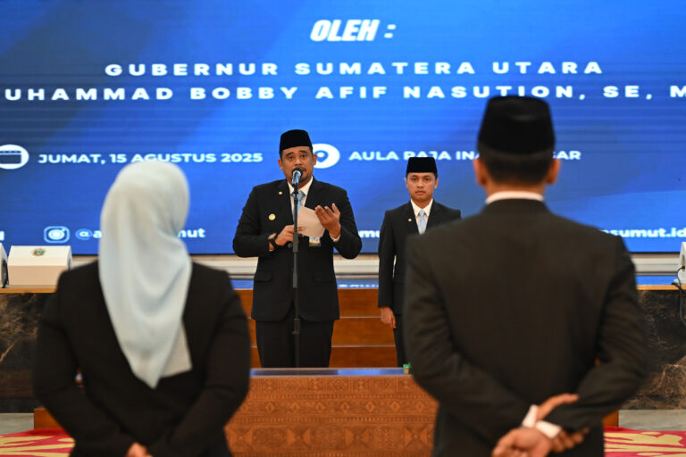 Gubernur Sumut Bobby Nasution Lantik Lima Pejabat Eselon II