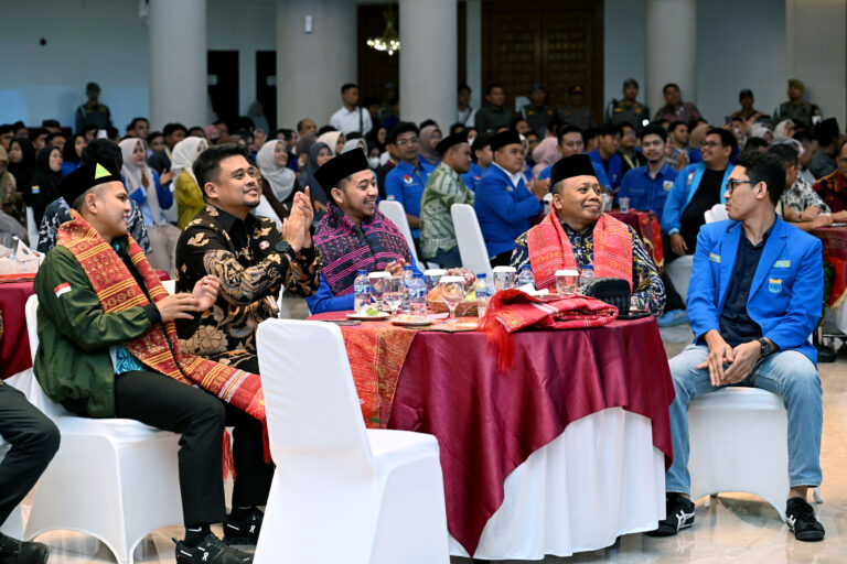 Gubernur Bobby Nasution Apresiasi PMII Sumut, Sampaikan Aspirasi dengan Baik atas Nama Rakyat dan Mahasiswa