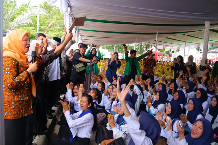 Rektor UIN SU Bersama 4.953 Mahasiswa Baru Doakan Alm Affan Kurniawan