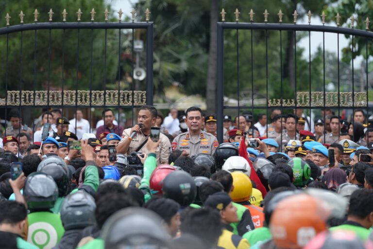 Aksi Solidaritas GODAMS di Polda Sumut Berjalan Damai, Irjen Wishnu Sampaikan Duka dan Serukan Persatuan