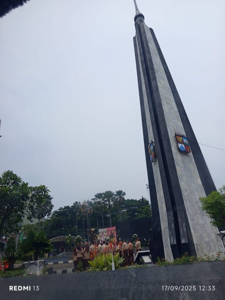 Warga Antusias Nikmati Tarif Rp1 Moda Angkutan Massal Jakarta di Hari Perhubungan Nasional 2025