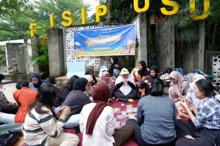 Dorong Mahasiswa Kelola Data Secara Kreatif Lewat Edukasi Perdana Canva Sheets di Medan