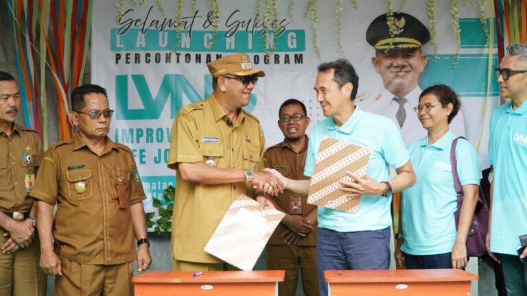 Syah Afandin Launching Program LVNG Pemantauan Kesehatan Digital Anak di Langkat