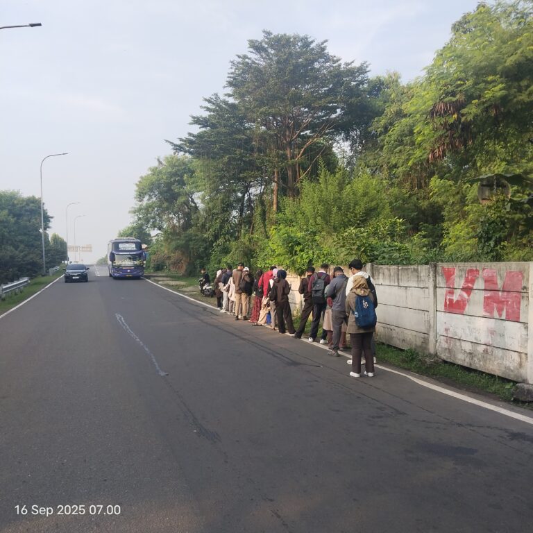Halte di Pintu Tol Citeureup: Harapan dan Tantangan bagi Penumpang Transjakarta Bogor-Jakarta
