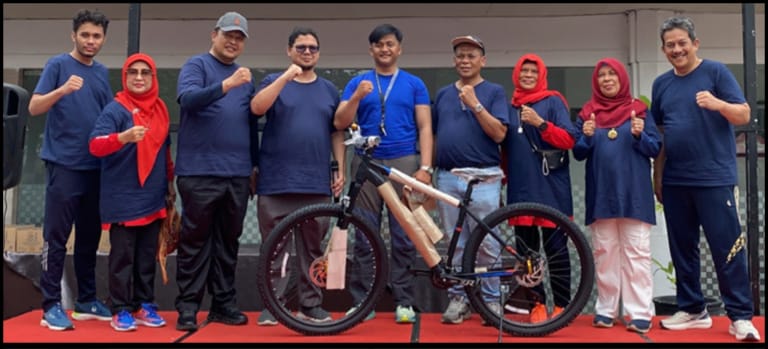 UNDHAR Gerak Jalan Santai dan Game Kreatif Sambut Mahasiswa Baru
