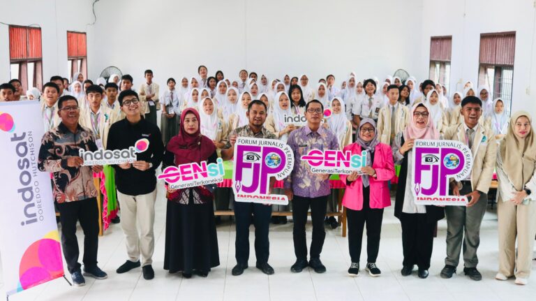 Indosat dan FJPI Sumut Dorong Literasi Digital untuk Pelajar Perempuan Lewat Workshop Literasi Digital GenSi