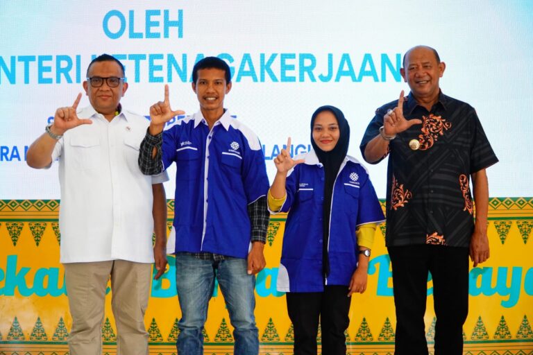 Syah Afandin Dampingi Wamenaker RI Buka Pelatihan TMT Perunggasan Nasional di Langkat