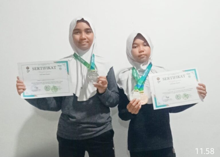 Dua Siswa MTsN 1 Labuhanbatu Raih Prestasi Gemilang di Ajang Tenis Nasional Riau Tennis Tournament 2025