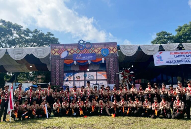 Pramuka MTsN 1 Labuhanbatu Memukau di HUT Ke-80 Pemkab Labuhanbatu Lewat Tarian Semaphore yang Spektakuler