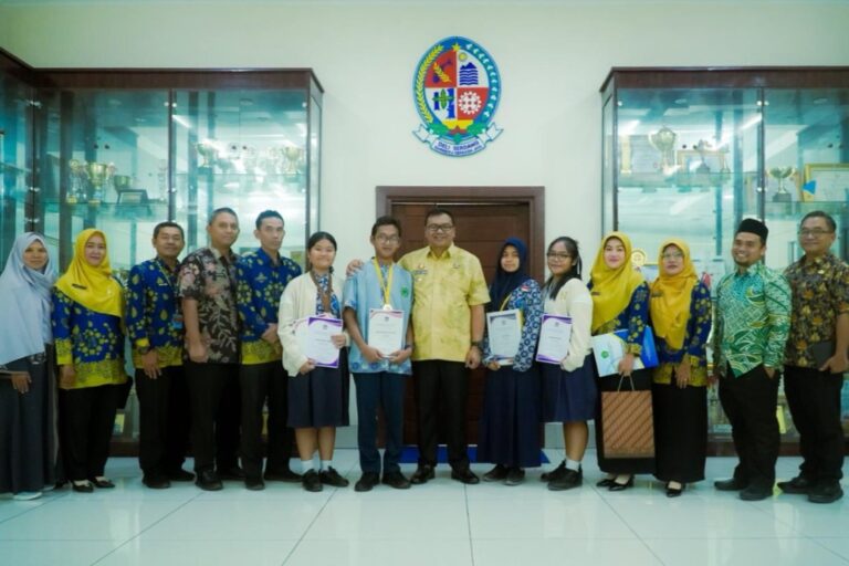 Bikin Bangga! 4 Siswa Deli Serdang Raih Prestasi Gemilang di Ajang Internasional di Malaysia