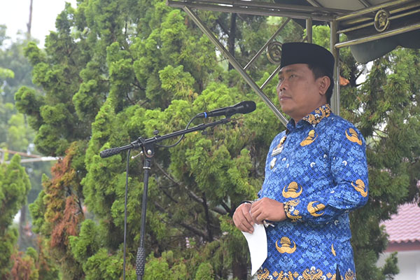 Wabup Deliserdang Lomlom Suwondo