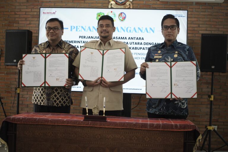 Wali Kota Medan – Gubernur Tandatangani Kesepakatan Kelola Sampah Jadi PSEL
