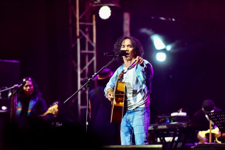 Festival Kebangsaan GEMA KAMPUS di USU Meriah dan Penuh Makna, Slank Hibur Ribuan Penonton