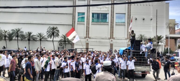 Aksi Buruh FSPMI Labuhanbatu Berjalan Kondusif, Kapolrestabes Medan Sampaikan Pesan Kamtibmas