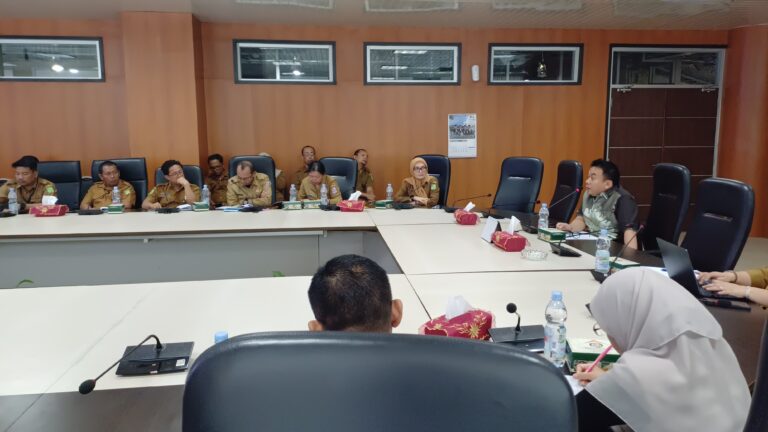 Rapat Finalisasi Penanganan Banjir di Jalan Letda Sudjono, Dinas PKPCKTR Diminta Segera Bebaskan Lahan Pembangunan Kolam Retensi