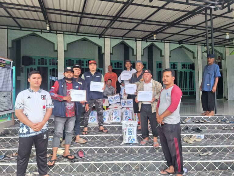 BRI Peduli Salurkan Bantuan Tanggap Darurat untuk Korban Banjir Bandang Tapteng