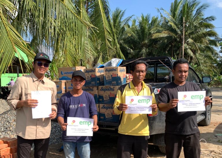 SKK Migas – Energi Mega Persada (EMP) Gebang Limited Gerak Cepat Membagikan Bantuan Korban Banjir di Kecamatan Tanjung Pura dan Padang Tualang