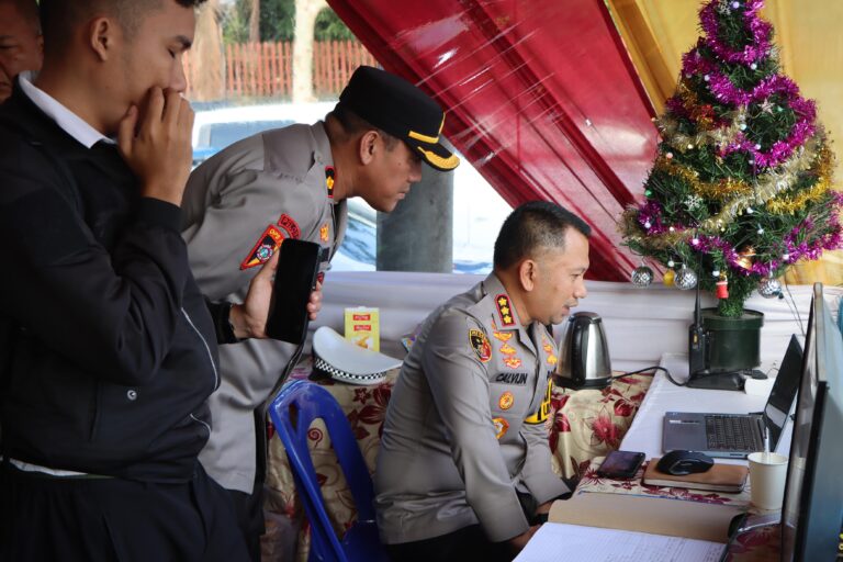 Kapolrestabes Medan Jean Calvijn Tinjau Kesiapan Pospam Patumbak Hadapi Libur Akhir Tahun 2025