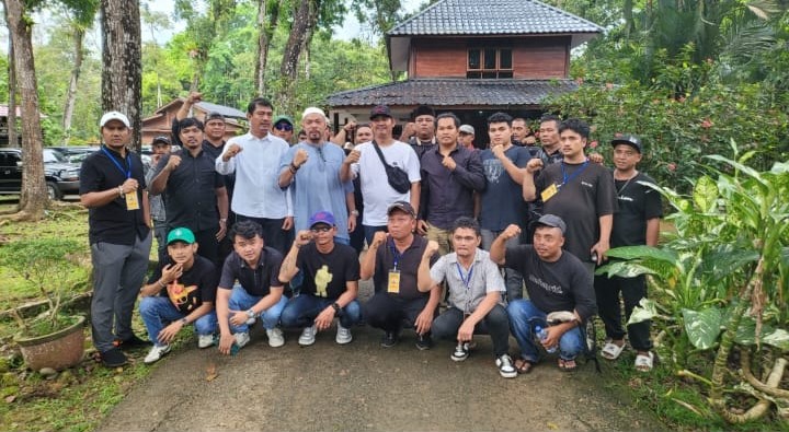 Ketua GRIB Jaya PAC Medan Tuntungan dan Anggota DPRD Medan Hadiri Pemakaman Almarhum Alexander Ketaren