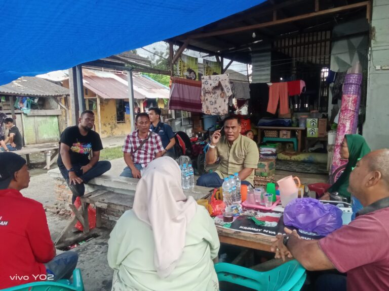 Anggota DPRD Medan Saiful Bahri Salurkan Bantuan Sembako untuk Korban Kebakaran di Nelayan Indah