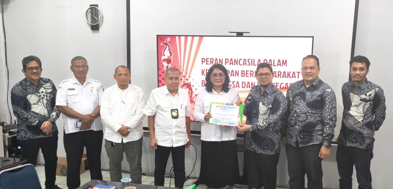 Undhar Gelar Seminar Kedudukan Pancasila Dalam Kehidupan Bermasyarakat