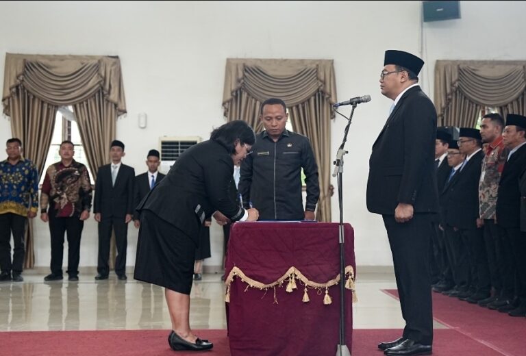 Bupati Deli Serdang Lantik 15 Pejabat Pimpinan Tinggi Pratama, Terapkan Target Kinerja Terukur
