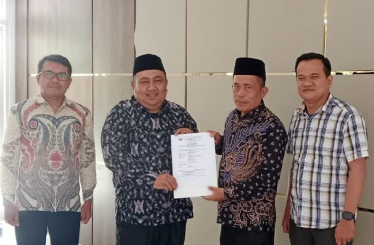 Muhammad Fikri mendaftar calon Ketua STAIN Madina
