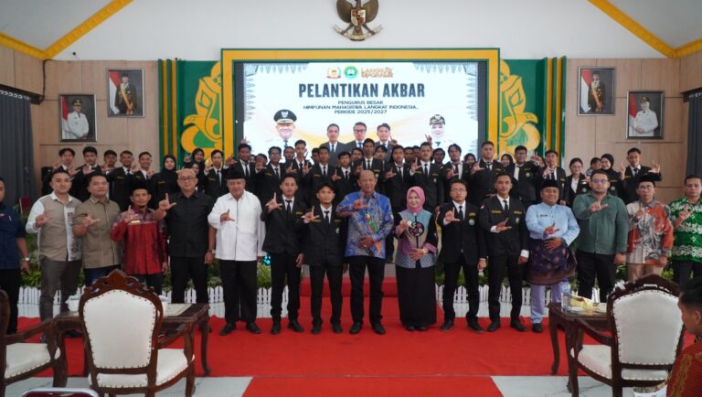 Bupati Langkat Syah Afandin Lantik Pengurus Besar HIMALA Periode 2025–2027