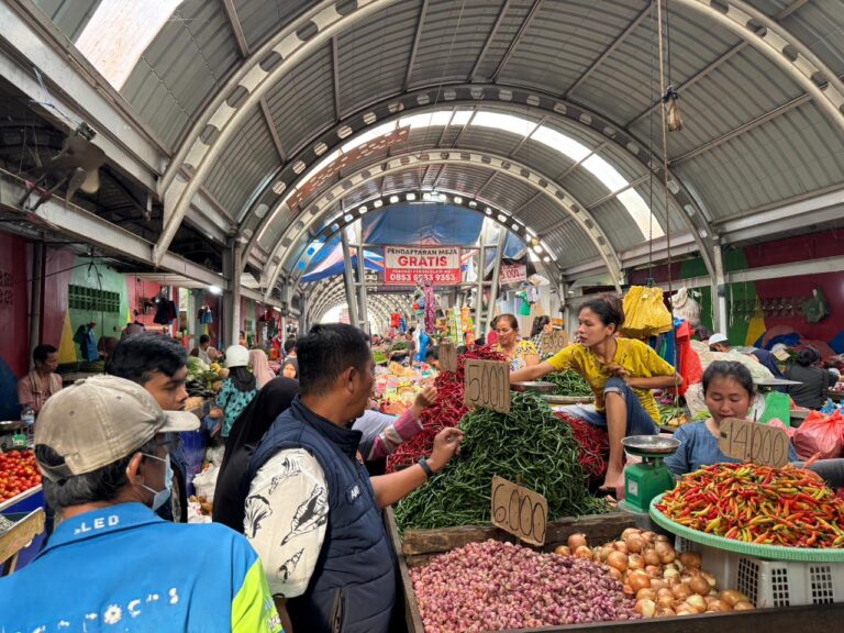 Satgas Pangan Polda Sumut Cek Langsung ke Pasar Sukaramai dan Halat, Pastikan Harga Sembako Terkendali