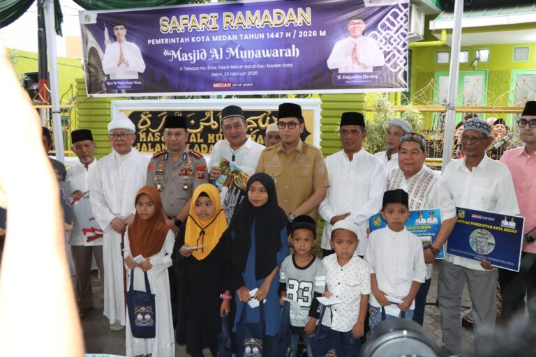 Safari Ramadhan, Wali Kota Medan Rico Waas Resmikan Masjid Al-Munawwarah