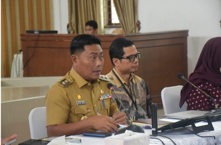 Rapat Pleno Penetapan Program Kerja TPAKD Kabupaten Deli Serdang Tahun 2026 di Aula Cendana, Lantai II,