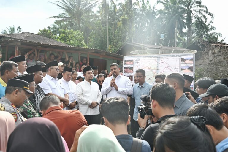 Masyarakat Senang, Pembangunan Jalan Sipiongot oleh Gubernur Bobby Nasution Berlanjut