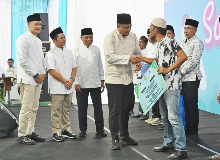 Safari Ramadan di Palas, Gubernur Bobby Nasution Bawa Banyak Oleh-oleh untuk Masyarakat