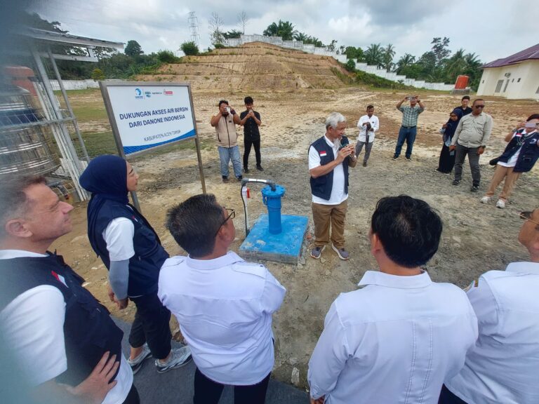 Danone Indonesia Perkuat Pemulihan Akses Air Bersih dan Infrastruktur Kesehatan untuk 36 Fasilitas Kesehatan di Aceh dan Sumatera Utara