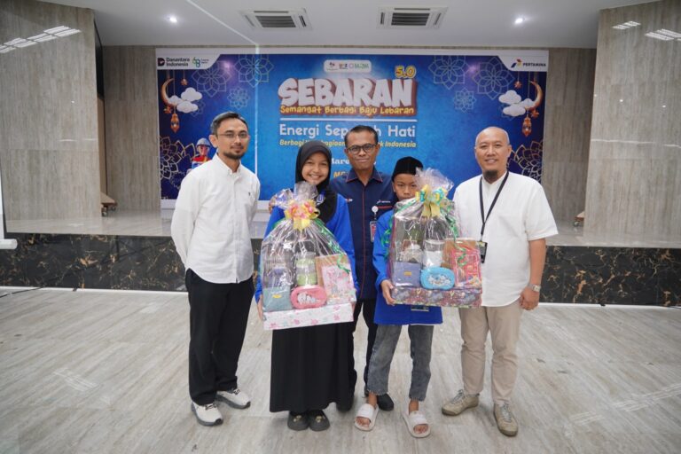 Pertamina Patra Niaga Regional Sumbagut Berbagi Semangat Lebaran Melalui Program SEBARAN 5.0