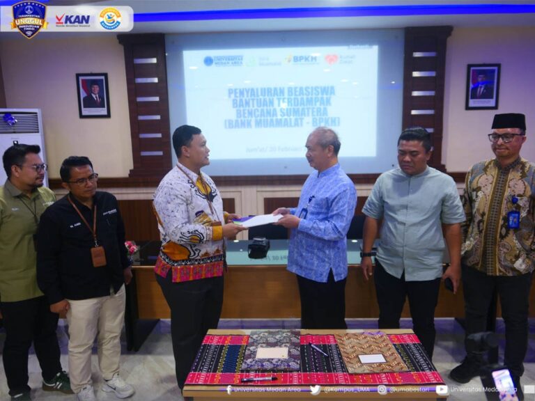UMA dan Bank Muamalat Indonesia Teken MoU dan Serahkan Beasiswa