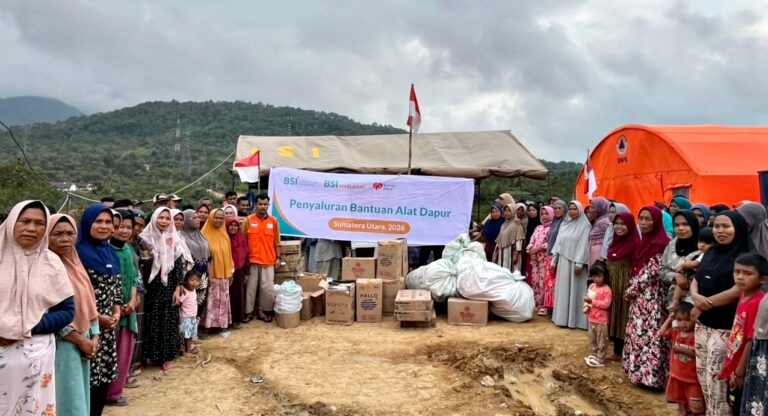 Rumah Zakat Bersama BSI Salurkan 45 Paket Bantuan Alat Masak Untuk Warga Desa Marsada
