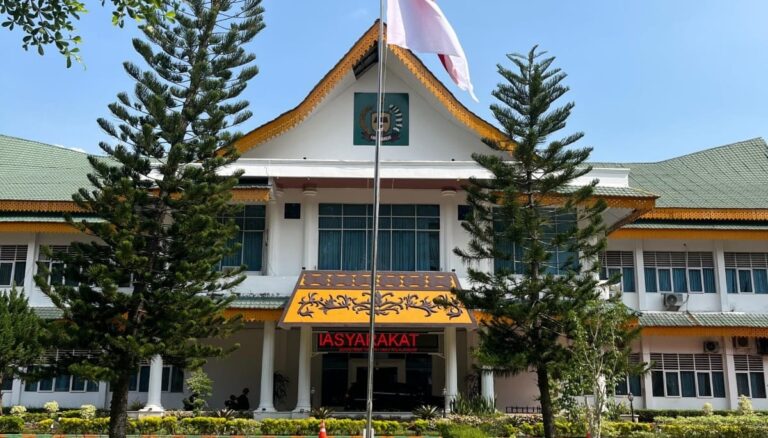 Bupati Langkat Siapkan 8 M Lebih untuk Perbaikan Jalan Kecamatan Secanggang, Syah Afandin : Rampung 2026