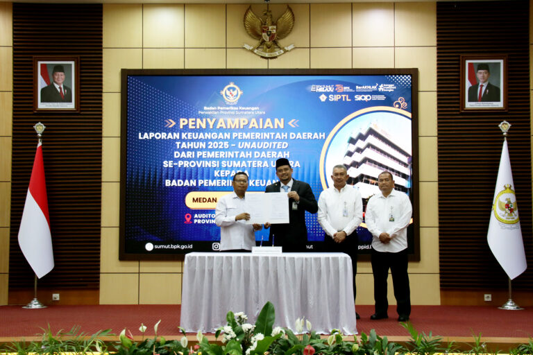 Gubernur Bobby Nasution Serahkan LKPD TA 2025 ke BPK Sumut