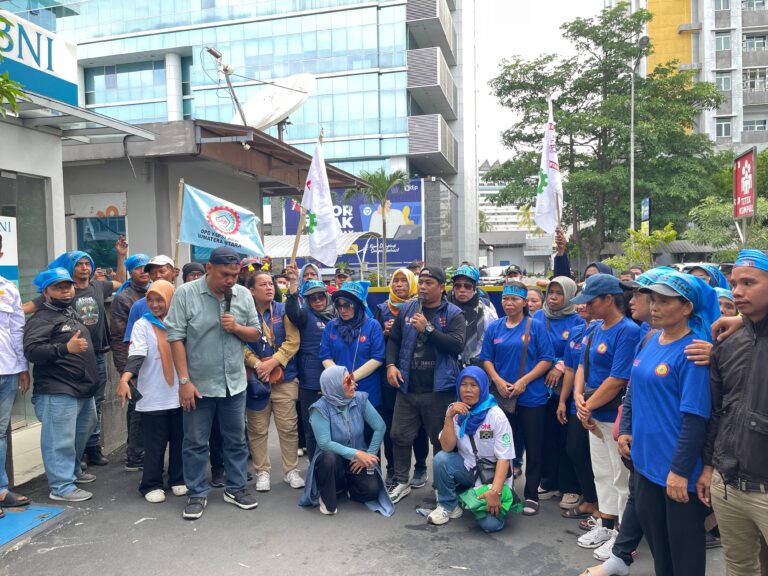 Dewan Peduli Negri ‘Kepung’ Kantor Wilayah DJP Sumut I, Cari Keadilan untuk Busrok Anthony