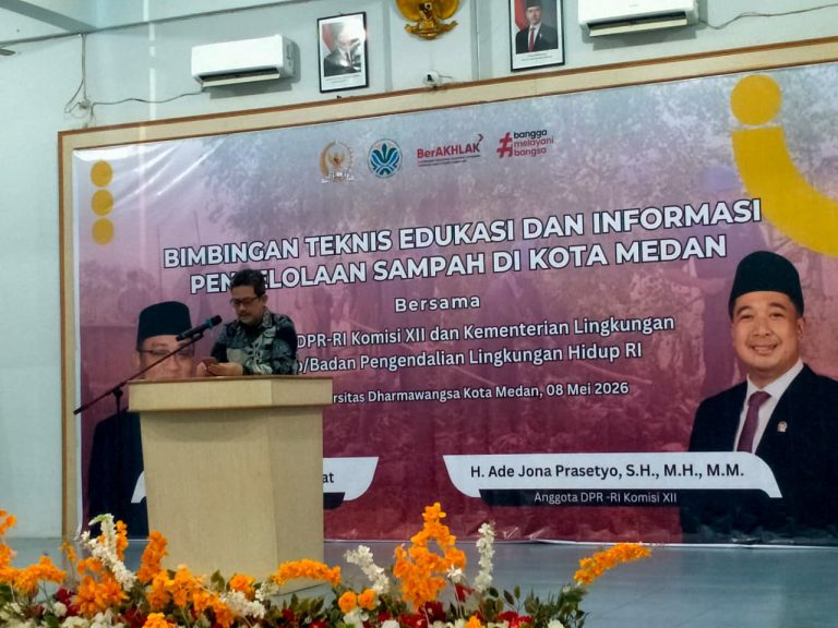 Universitas Dharmawangsa, Kemen LH dan Ade Jona Prasetyo Bimtek Pengelolaan Sampah